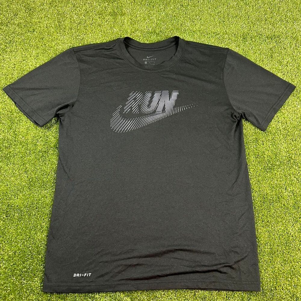 Nike Men's Black and Grey T-shirt